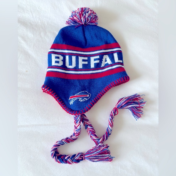 NEW! Buffalo Bills Winter Hat! - Picture 4 of 6